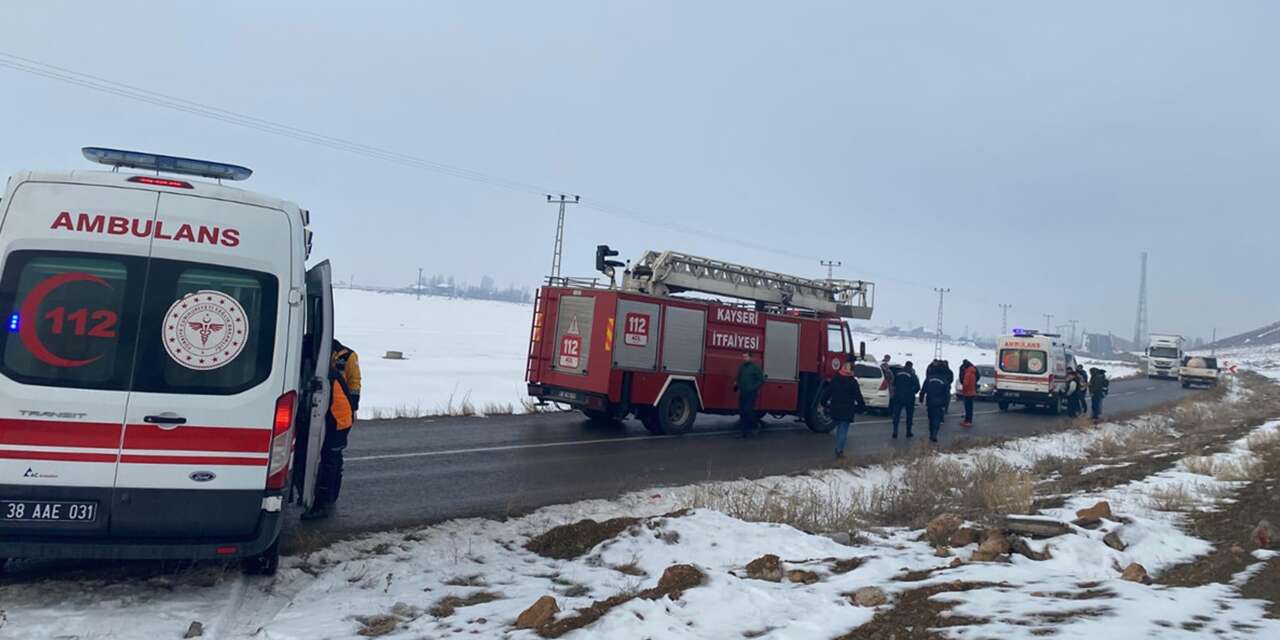 Öğretmenleri taşıyan araç kaza yaptı! Çok sayıda yaralı var