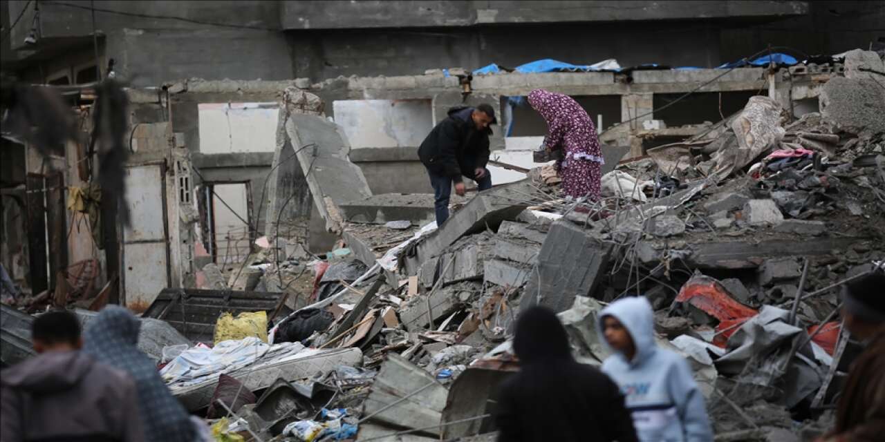 İsrail, Gazze Şeridi'ne hava ve topçu saldırılarını sürdürdü