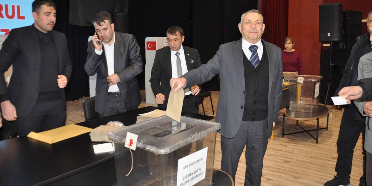 Akşehir Şoförler ve Otomobilciler Odası sandık başına gitti