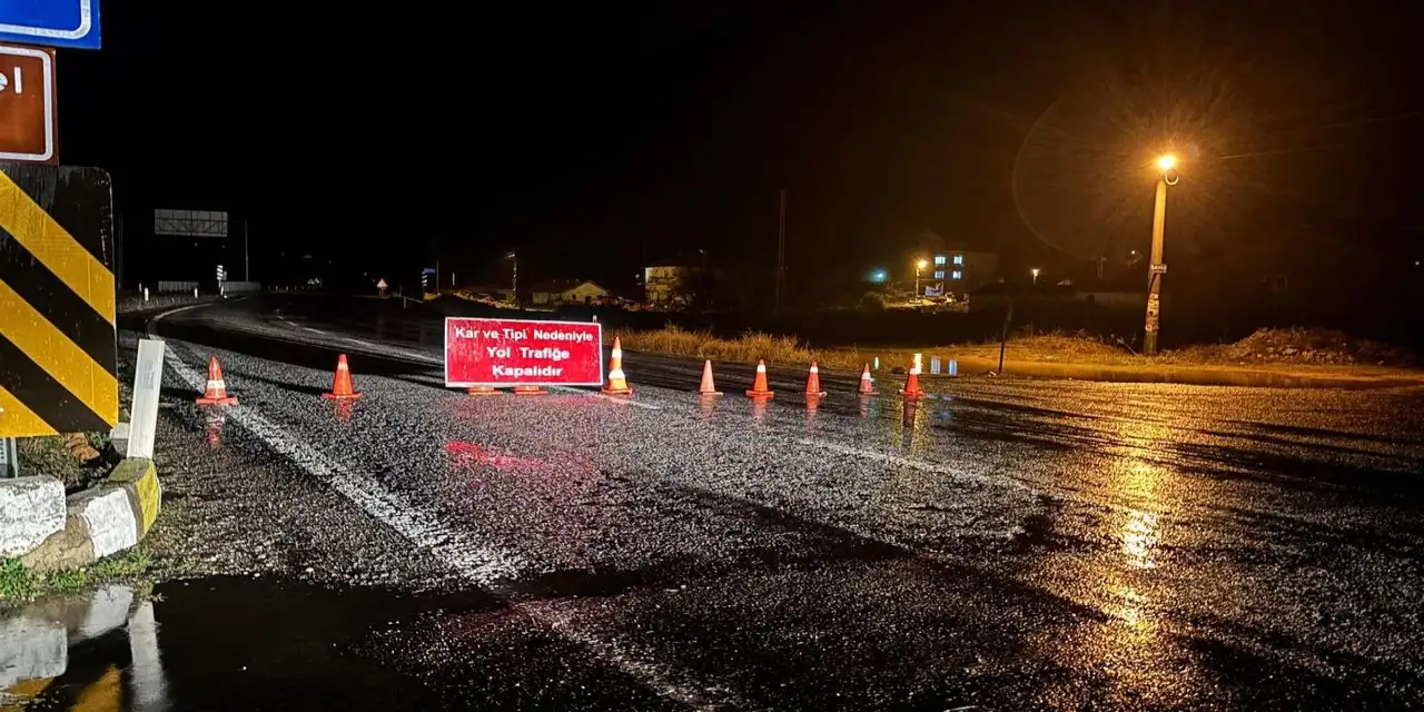 Konya’yı Isparta’ya bağlayan yol trafiğe kapandı