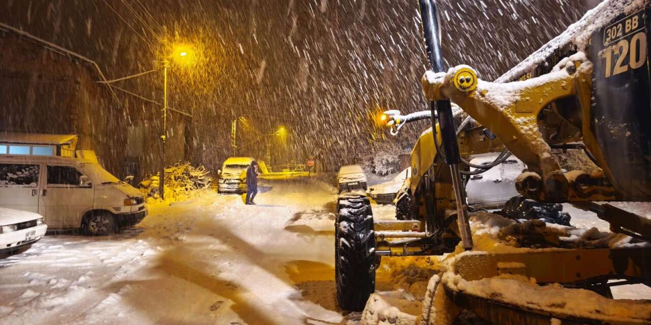 Konya’nın kayak merkezinde kar mesaisi başladı