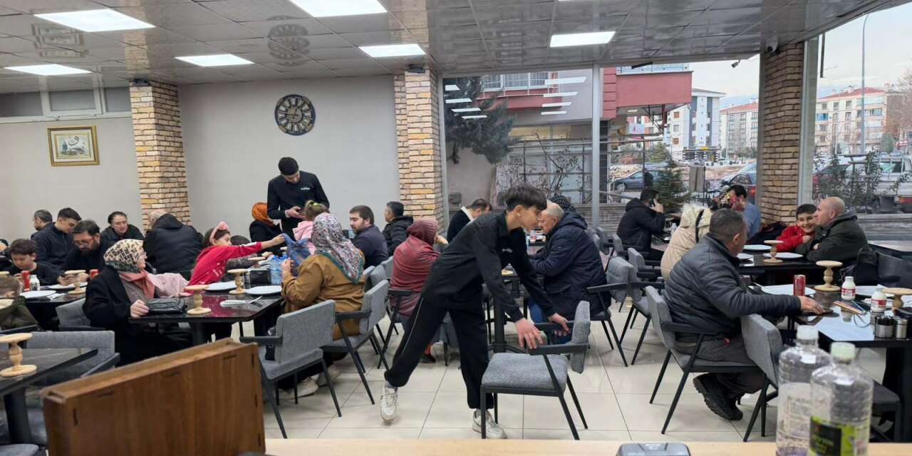 Konya’nın ucuz etliekmek markası, yeni lezzet durağı açtı