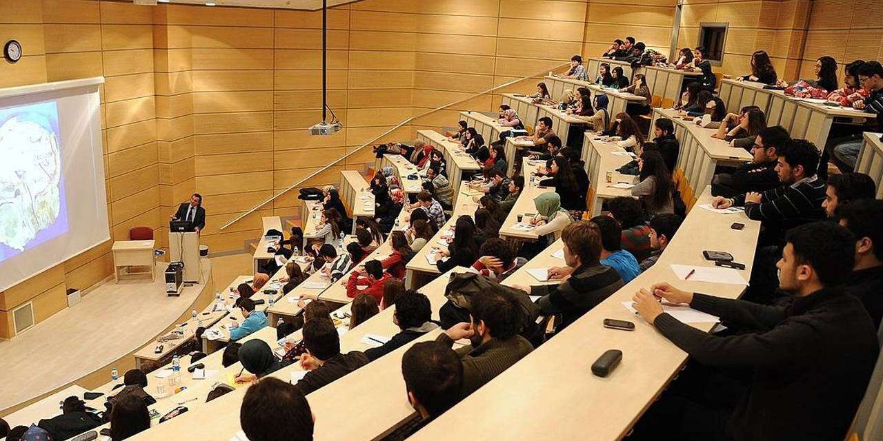 Üniversiteler 3 yıla mı düşecek? Yeni düzenlemenin ayrıntıları belli oldu