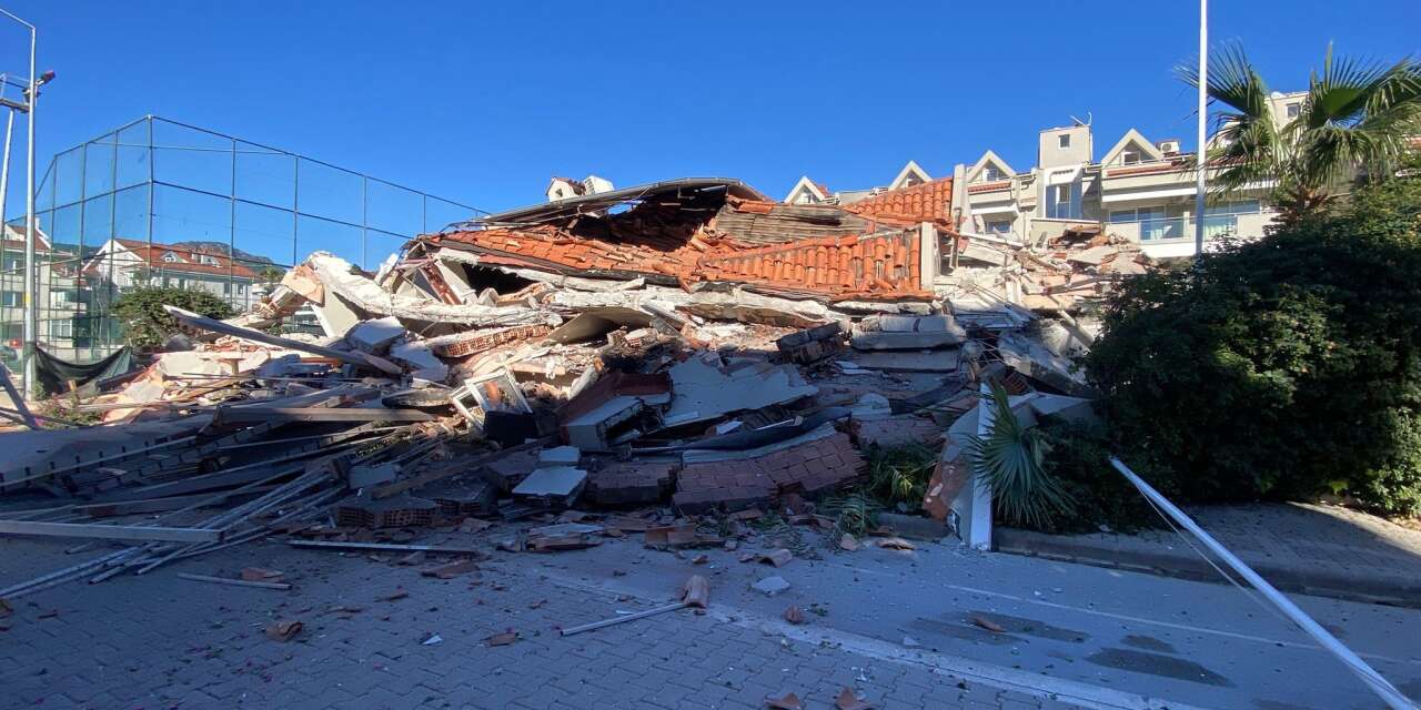 Apart otel çöktü! Çok sayıda ekip sevk edildi