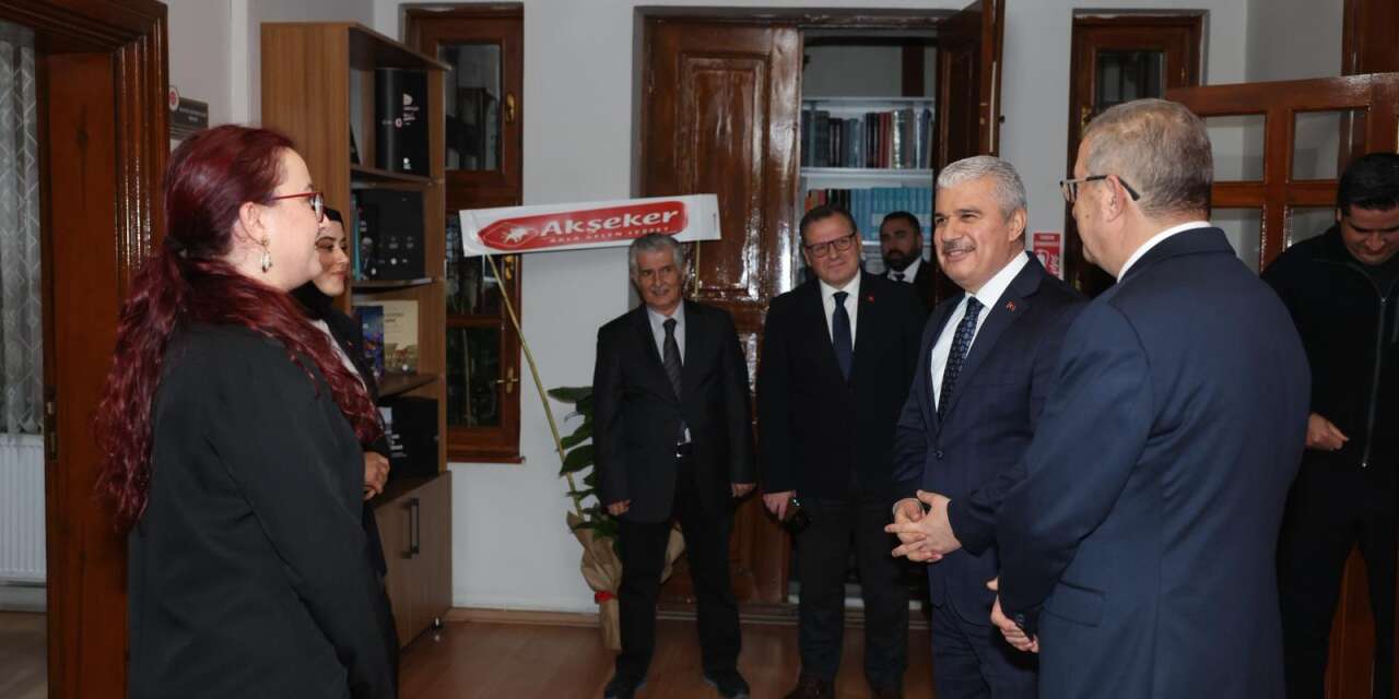 Konya Valisi İbrahim Akın, iletişimin kalbinde