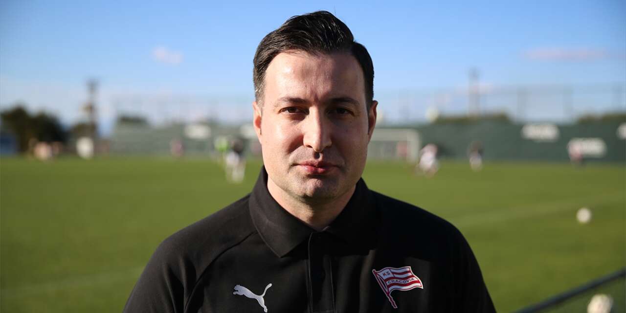 Profesör Murat Çolak, Polonya ekibi Cracovia’da asbaşkan oldu