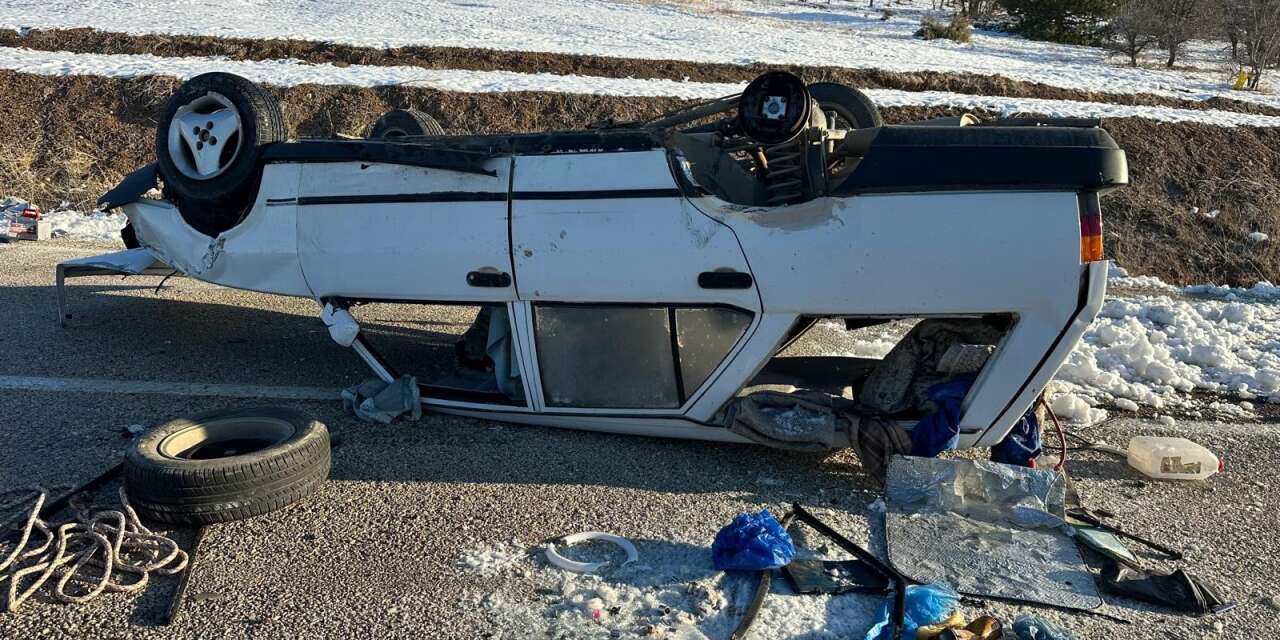 Konya’da otomobil takla attı