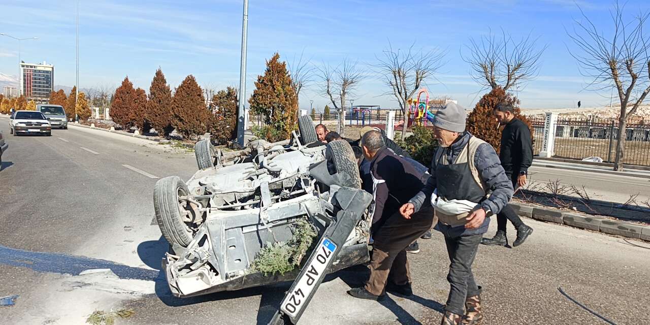Karaman’da feci kaza! 23 yaşındaki genç otomobiliyle takla attı