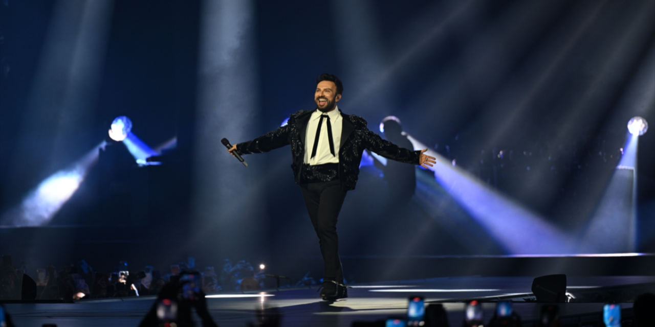 Tarkan, 7 yıl sonra İstanbul sahnesinde