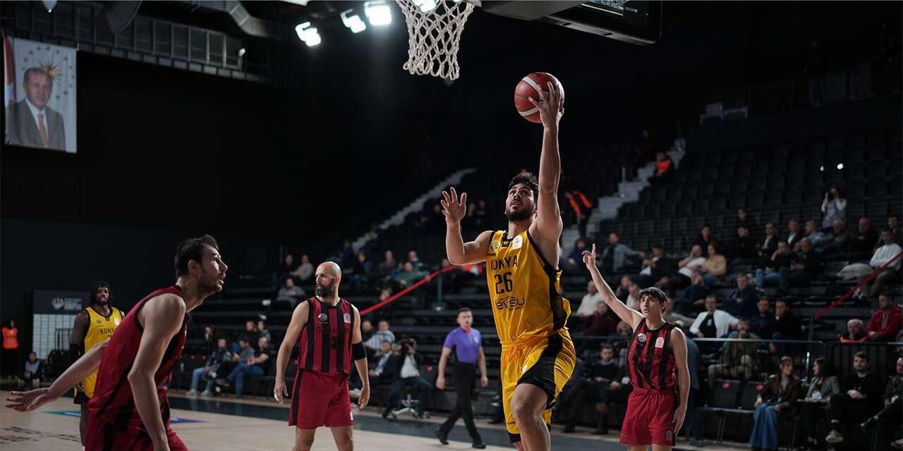 Konya Büyükşehir Belediyespor kupada finale yükseldi