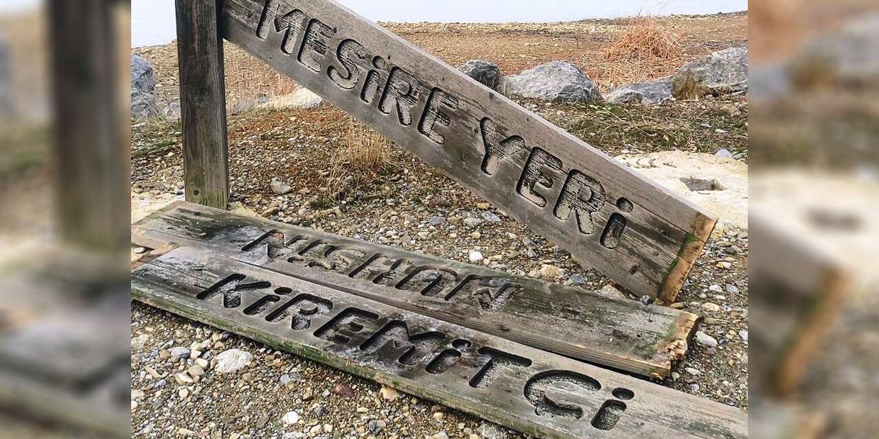 Konya’da şehit polisin adına çirkin saldırı