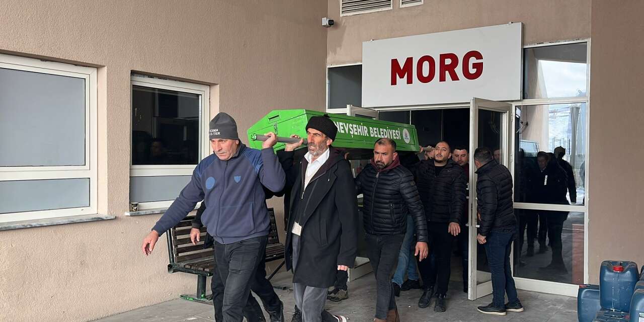 Minik Amine, dedesinin evinde feci şekilde can verdi