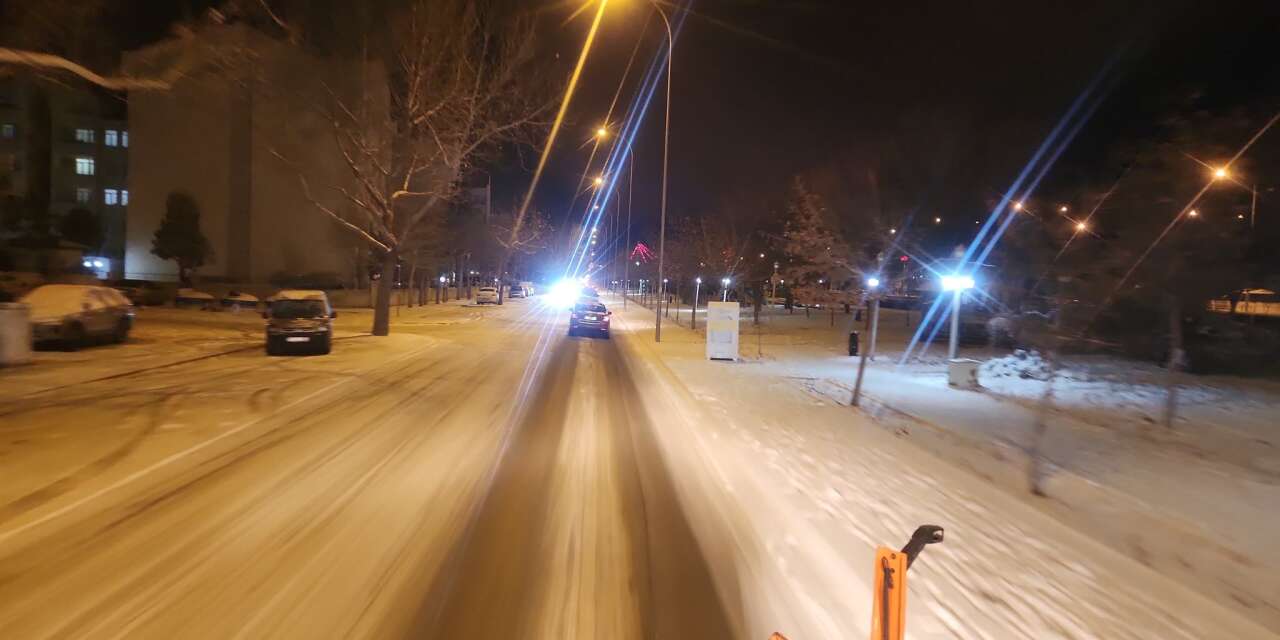 Konya’da buzlanma tehlikesi! Belediye ekipleri çalışıyor