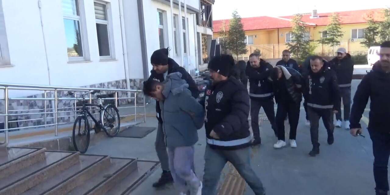 Sahte savcıdan milyonluk vurgun! 3 kişi tutuklandı