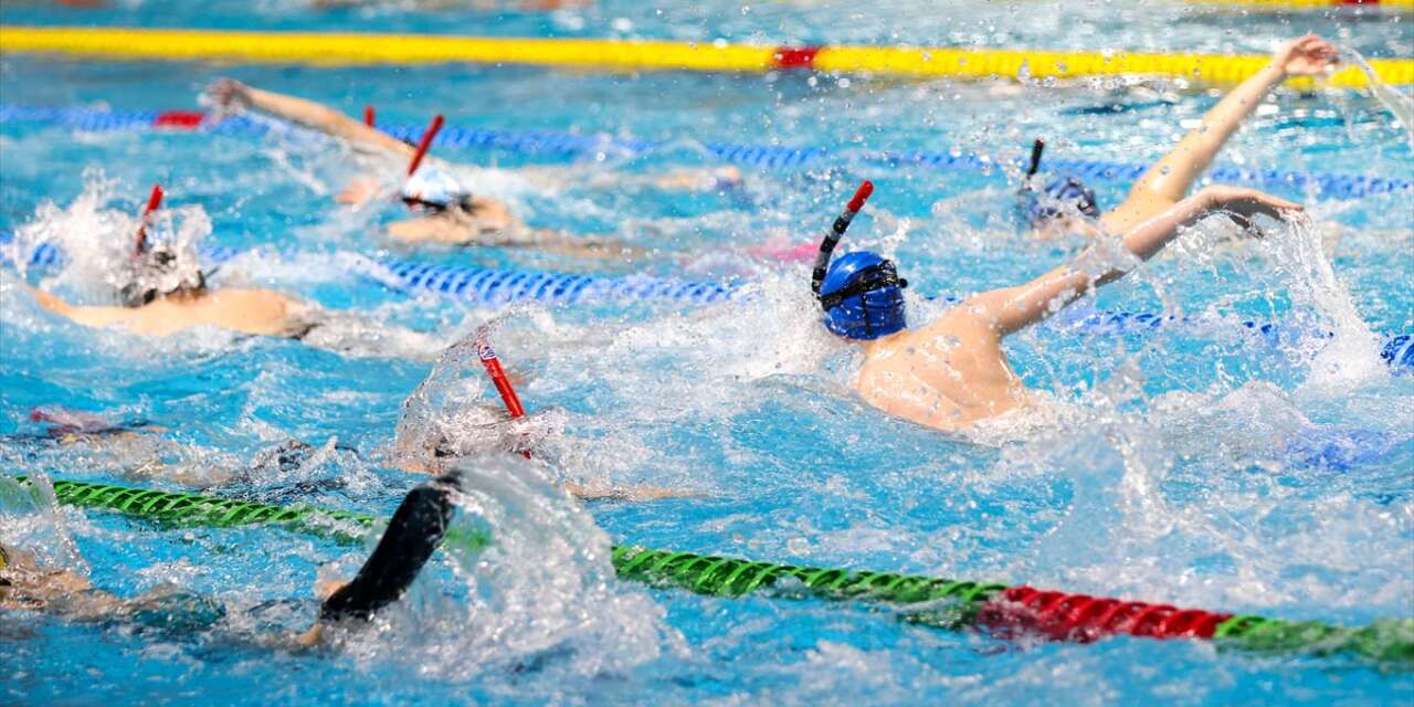 Konya’daki yüzme şampiyonasında 40’tan fazla çocuk hastanelik oldu