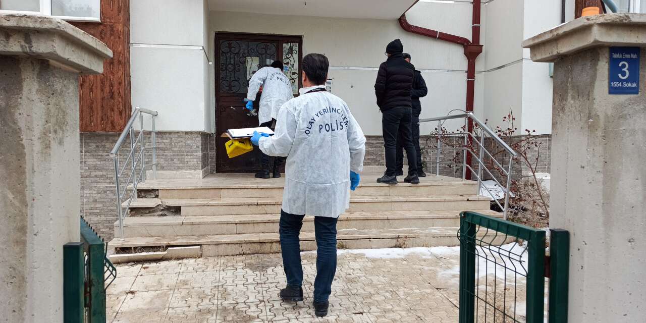 26 yaşındaki Mehmet Badan, evinde ölü bulundu