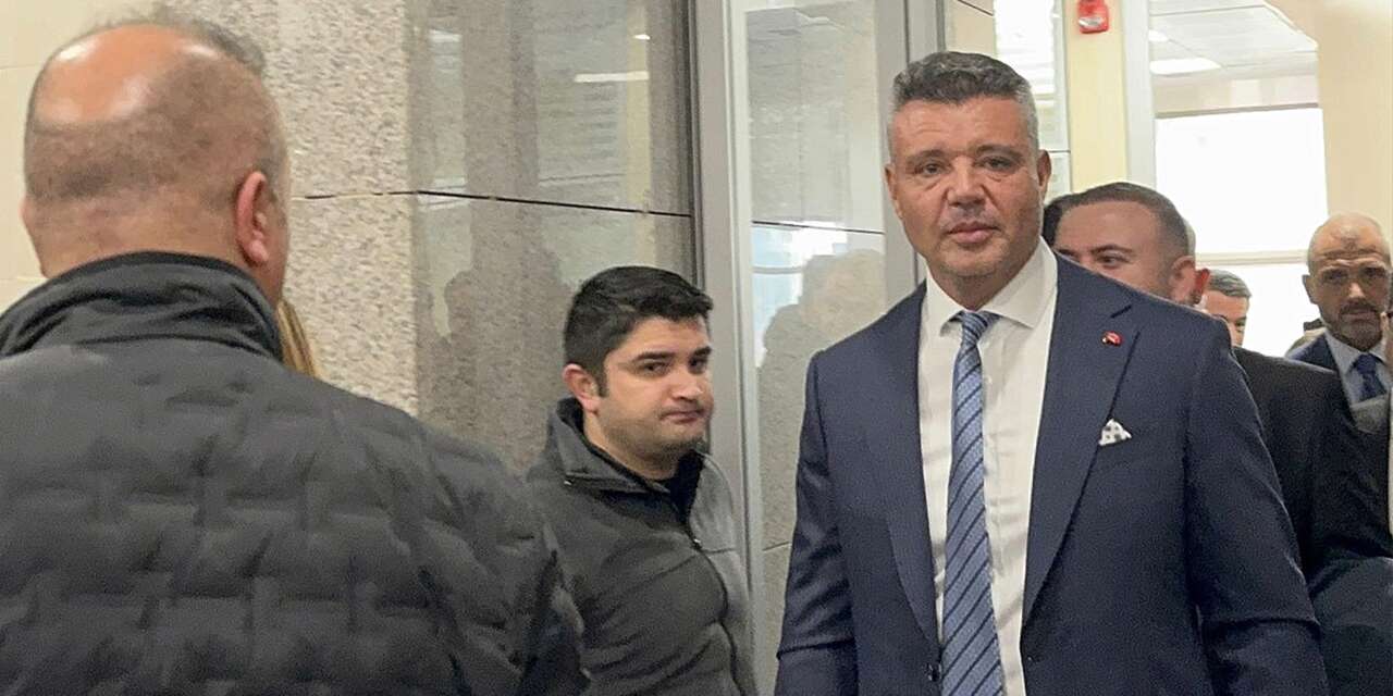 Sadettin Saran bu sefer de yasa dışı bahse teşvik iddiasıyla yargılanıyor