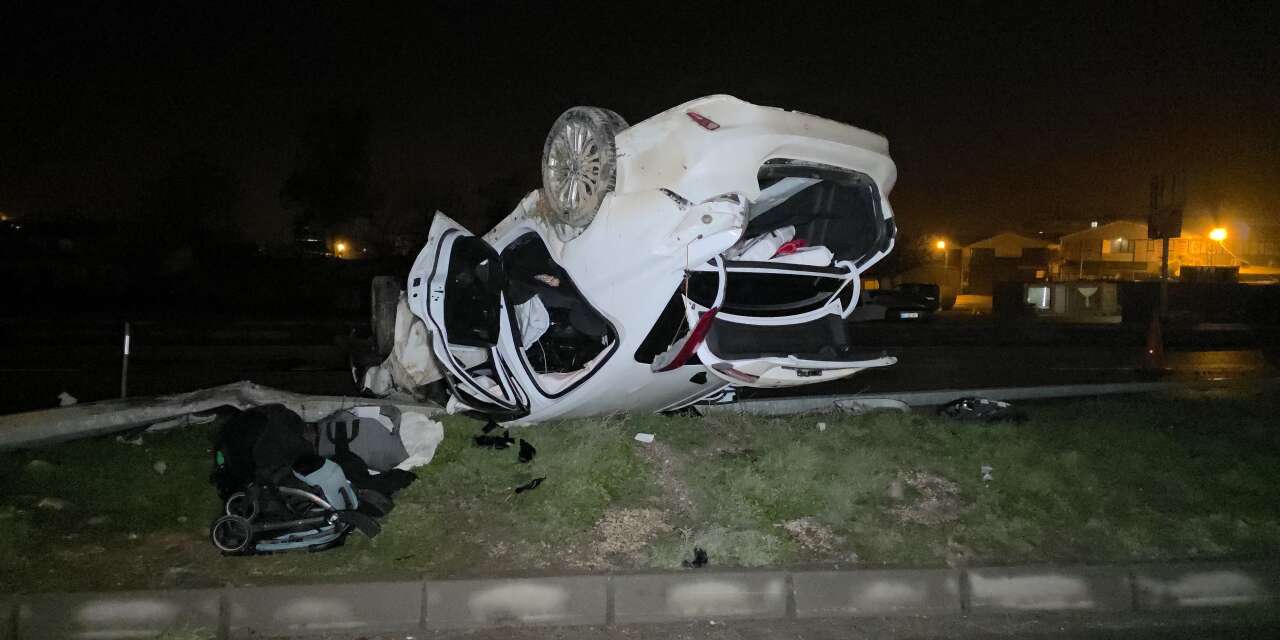 Feci kazada 1 yaşındaki bebek öldü, anne ve baba yaralı