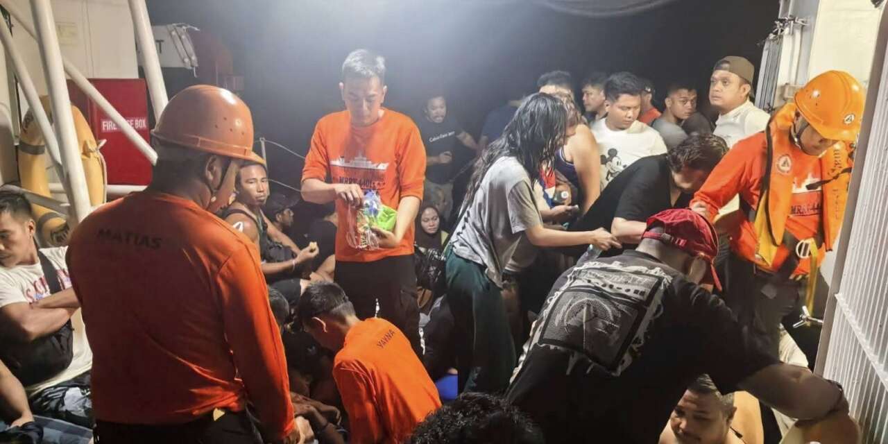 Feribot battı! 15 kişi ölü, 43 kişi kayboldu