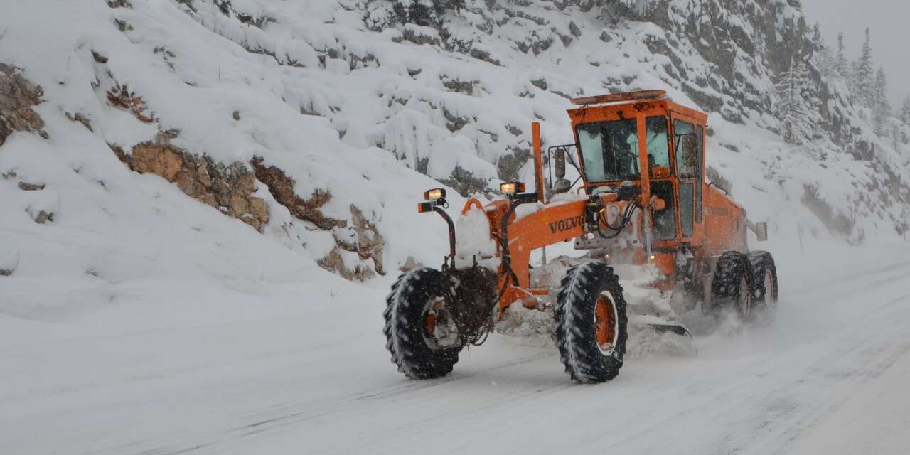 Konya’ya açılan Alacabel geçidi beyaza büründü! 25 santim kar var