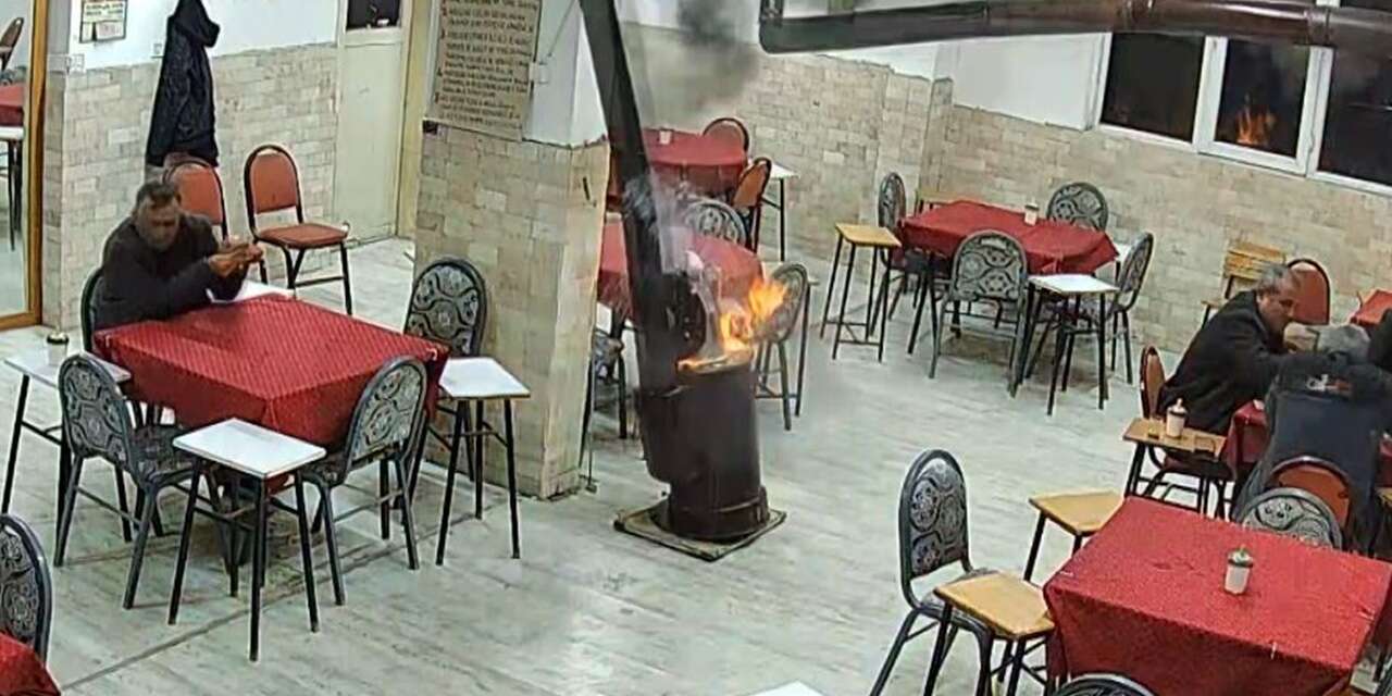 Güzel koksun diye kolonya döktüğü soba bomba gibi patladı