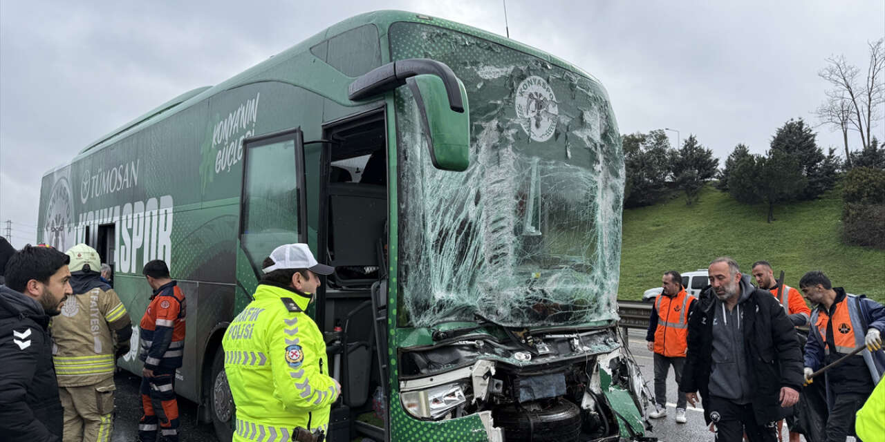 Bakan Bak'tan Konyaspor'a geçmiş olsun mesajı