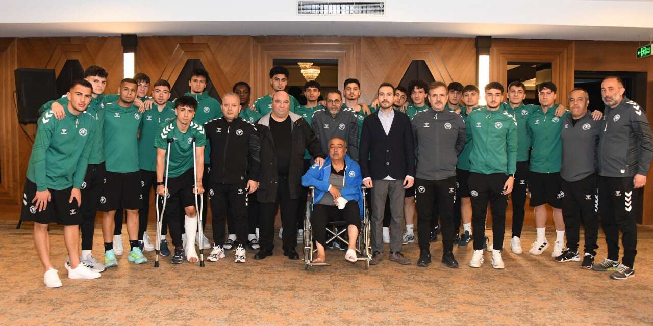 Konyaspor U19 Takımı kaza sonrası moral buldu