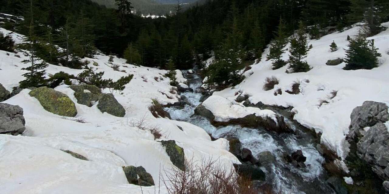 Konya’da eriyen kar, su kaynaklarını coşturdu