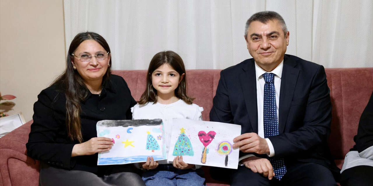 Enkazdan 72 saatte kurtulan Hazal kutsal topraklara gidiyor