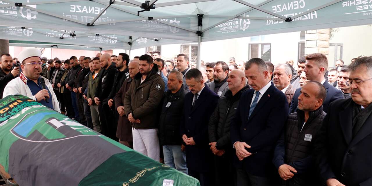 Kocaelispor camiasını yasa boğan Harda Kaçmaz toprağa verildi