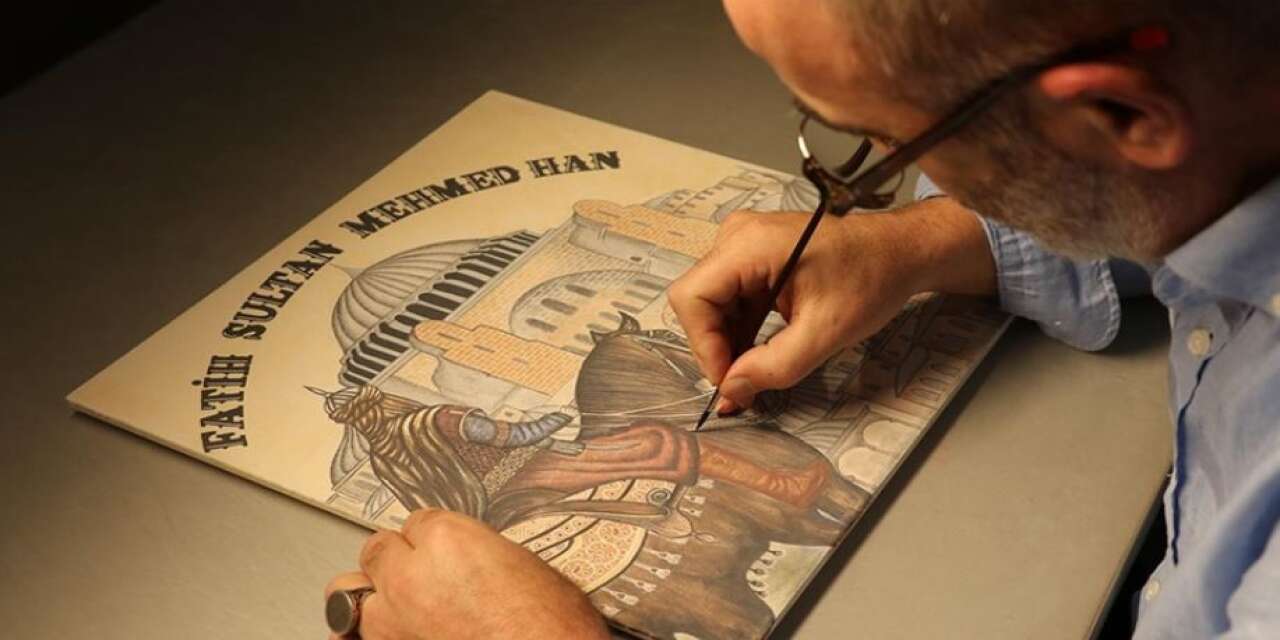 27 metrelik çini esere Türk tarihini sığdırdı