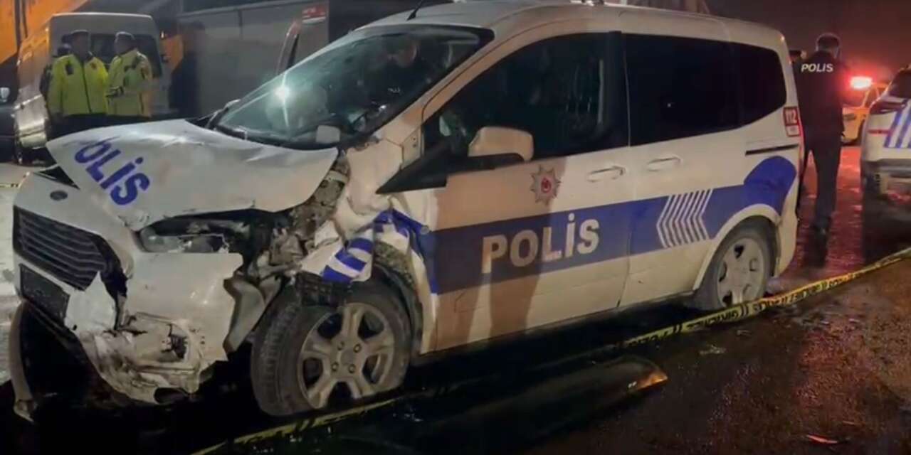 Polis aracı kaza yaptı! 3 kişi yaralandı