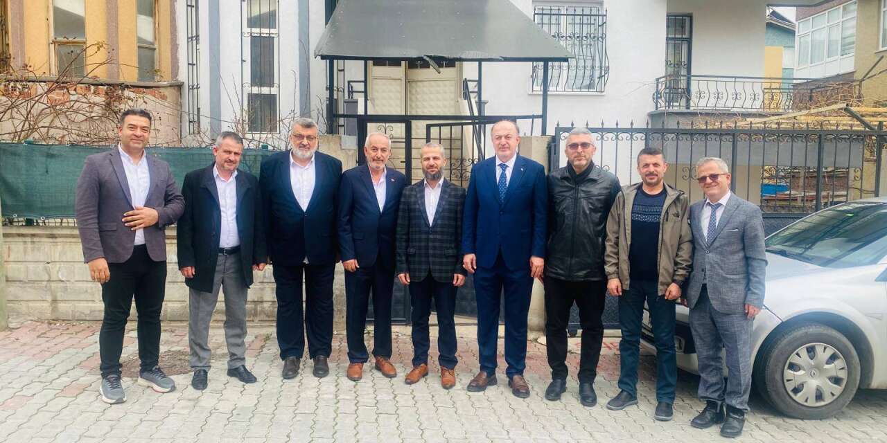 Din-Bir-Sen Genel Başkanı Konya’da! Doktorla kavgası olan müezzini ziyaret etti