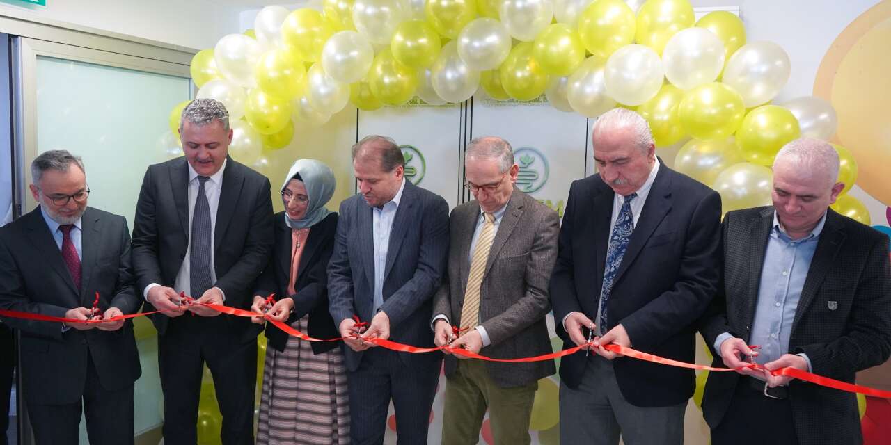 Türkiye’nin ilk Çocuk Bağırsak Rehabilitasyon Merkezi Konya’da açıldı