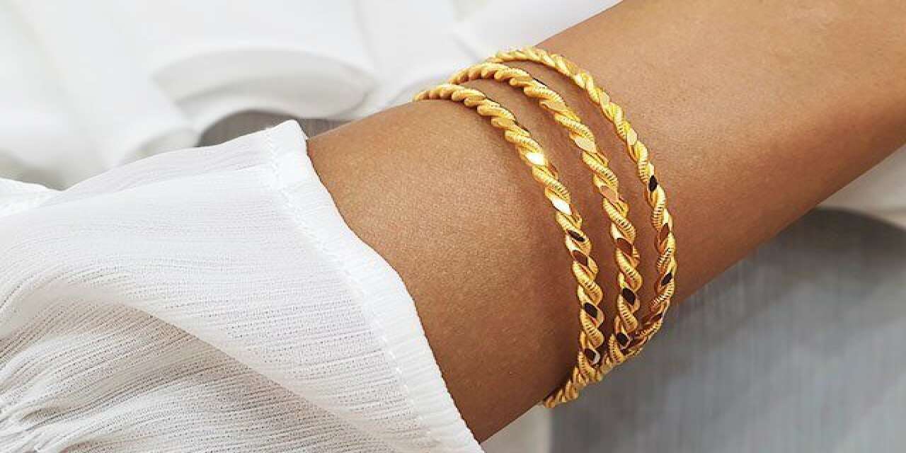 KADES bu kez Konya’da bir kadının altın bileziklerini kurtardı