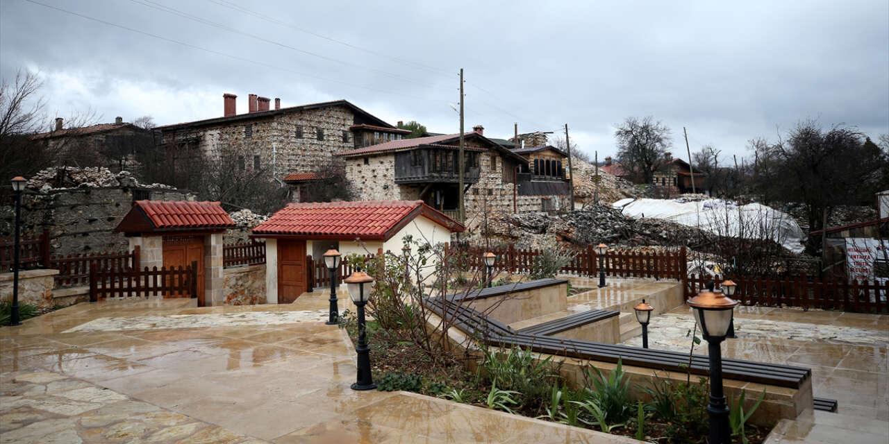 Konya’ya komşu tarihi mahallede uzlet mevsimi