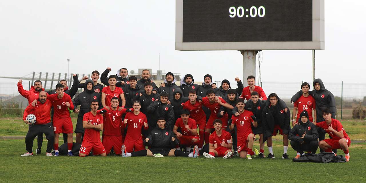 Konyasporlu Efe fileleri havalandırdı, Milli Takım farklı kazandı