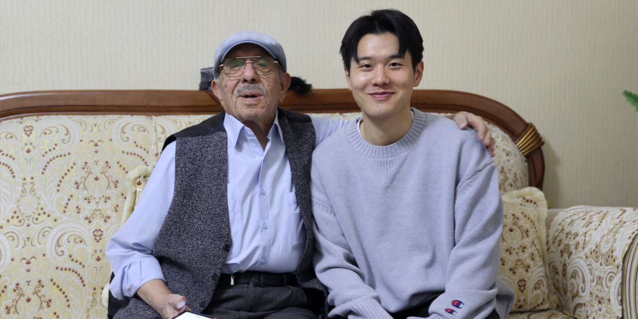 Konyasporlu Jinho Jo’dan Konya’daki tek Kore gazisine anlamlı ziyaret