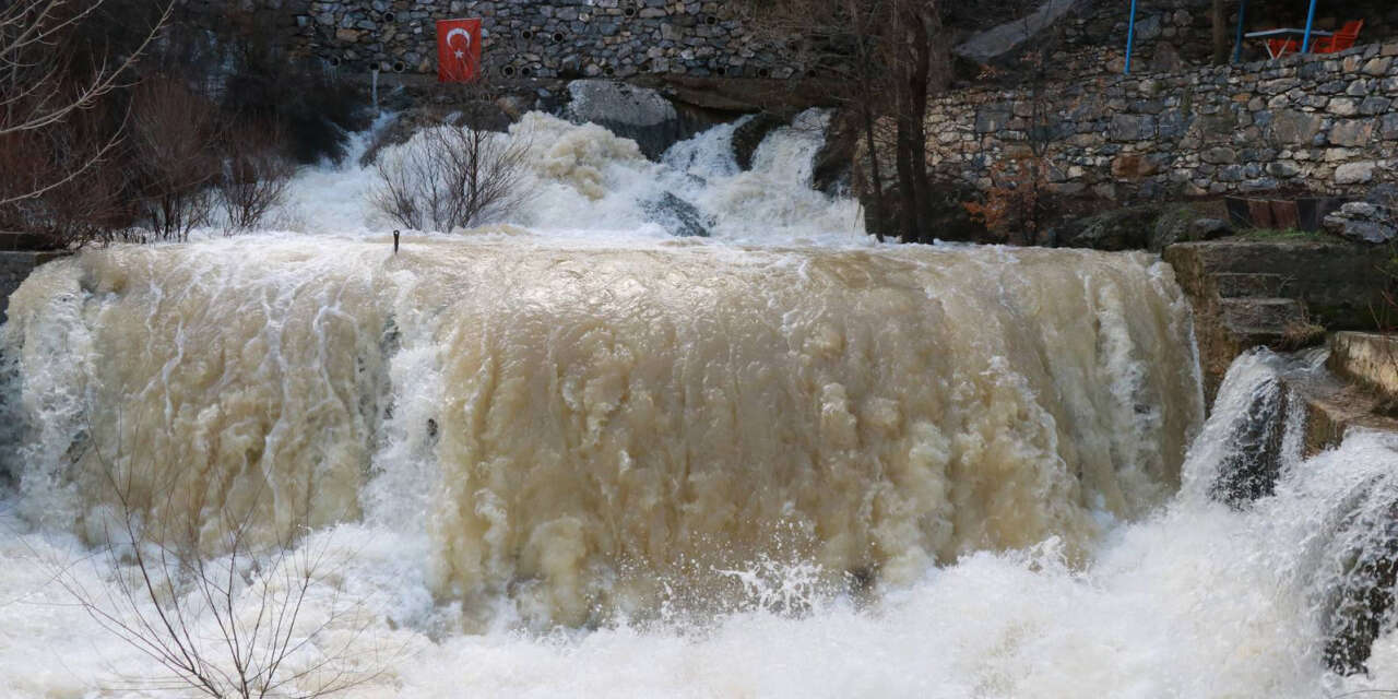 Konya’da dünkü sağanak bilançosu açıklandı! İşte İlçe ilçe yağış listesi