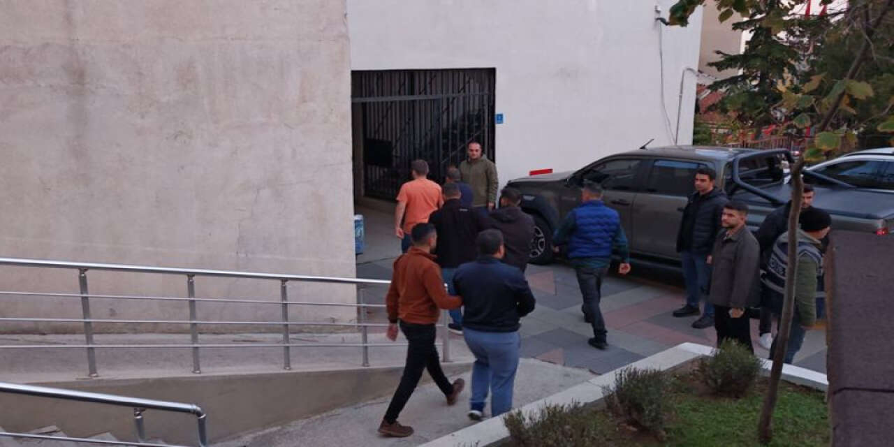 Sevgililer Günü öncesi medyum vurgunu! 46 milyon TL dolandırmışlar