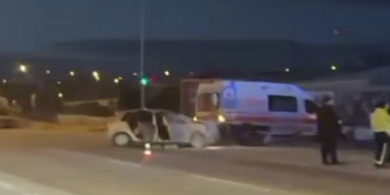 Konya Cihanbeyli’de ambulans ile otomobil çarpıştı, 7 kişi yaralandı