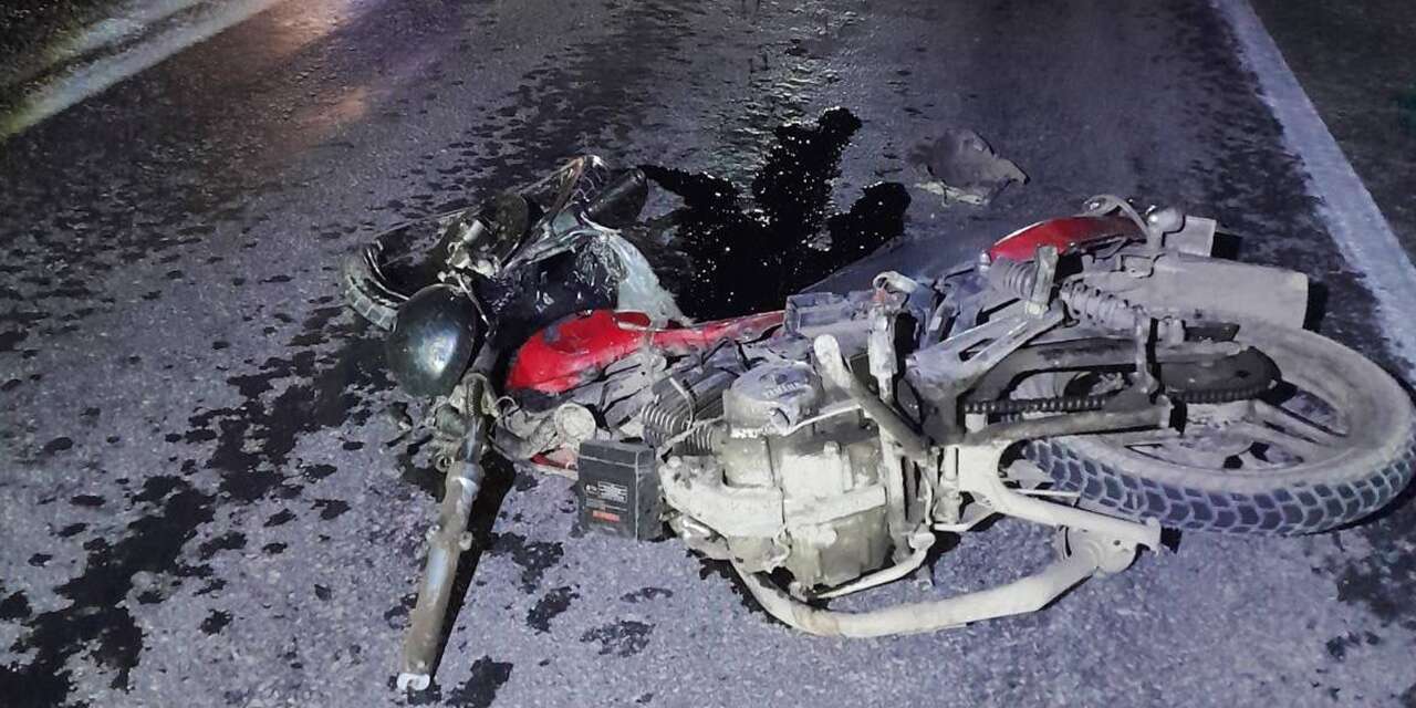 Motosiklet ile minibüs çarpıştı! 1 kişi öldü