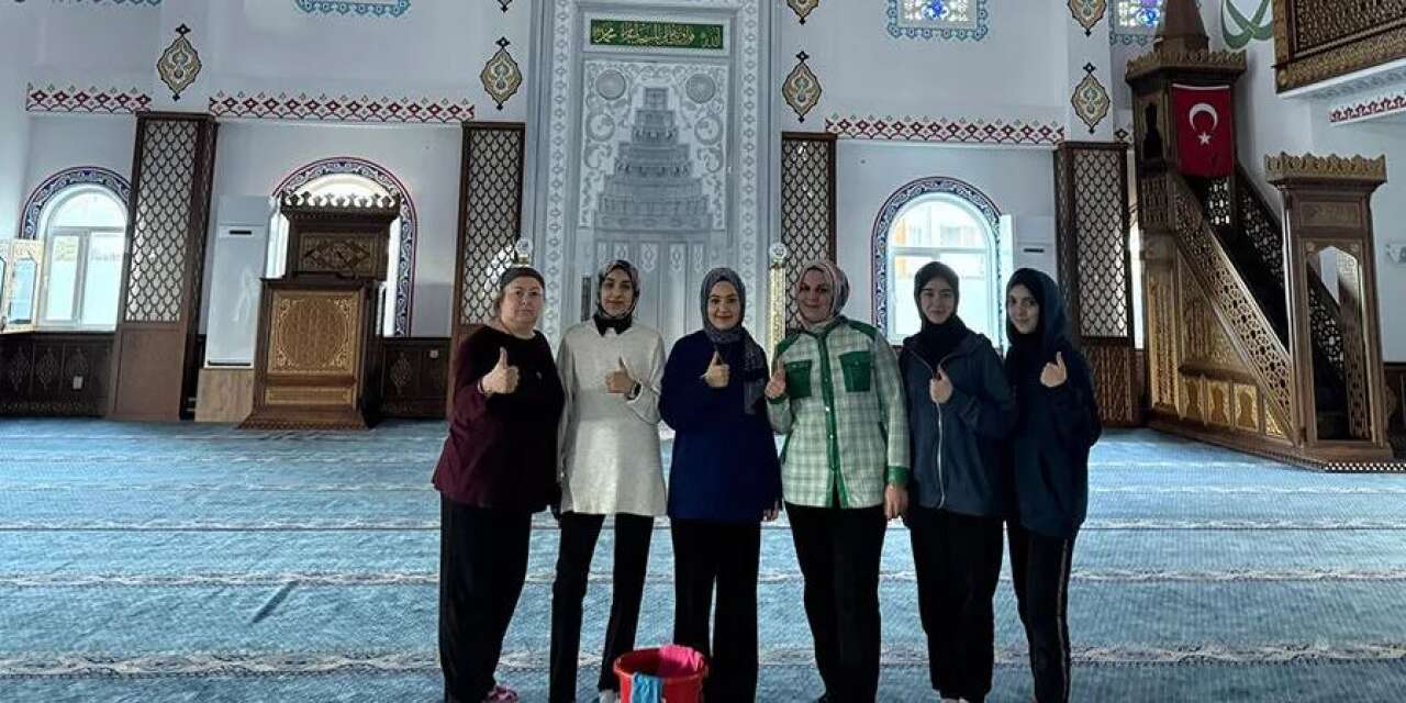 Ramazan öncesi Konya’daki camilerde hummalı çalışma