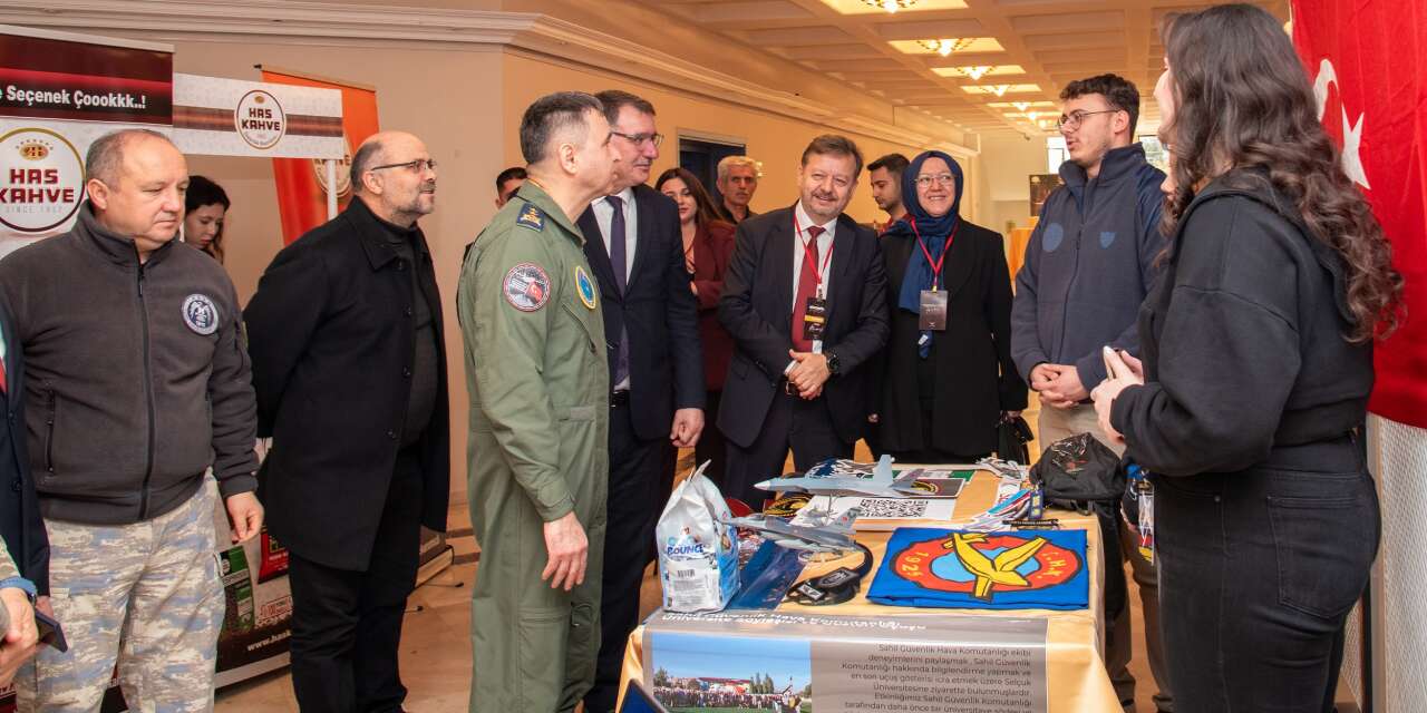 Konya’da geleceğin mühendisleri, sektör temsilcileriyle buluştu