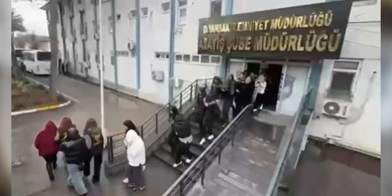 Masaj salonu görünümlü fuhuş yuvaları çökertildi! 12 kişi tutuklandı