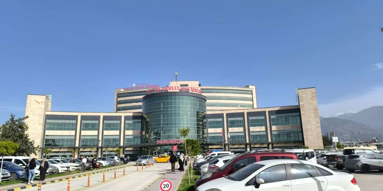 Devlet hastanesindeki sahte reçete çetesi çökertildi! 7 gözaltı