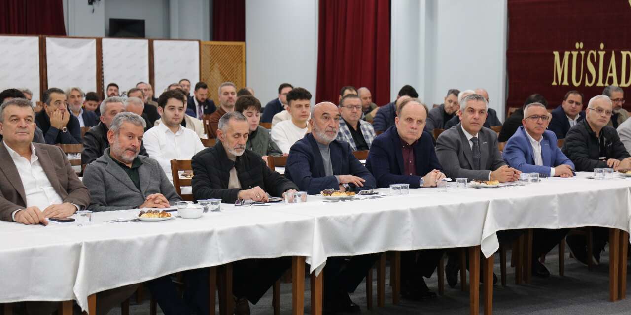 MÜSİAD Konya’da “Yeni dünya düzeni ve yeni medya” konuşuldu