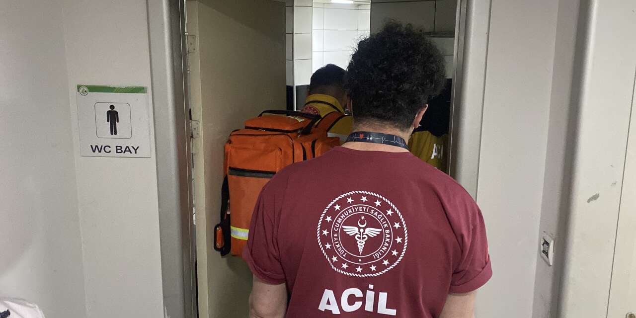 Otopark tuvaletinde hareketsiz halde bulundu! Olayın aslı başka çıktı