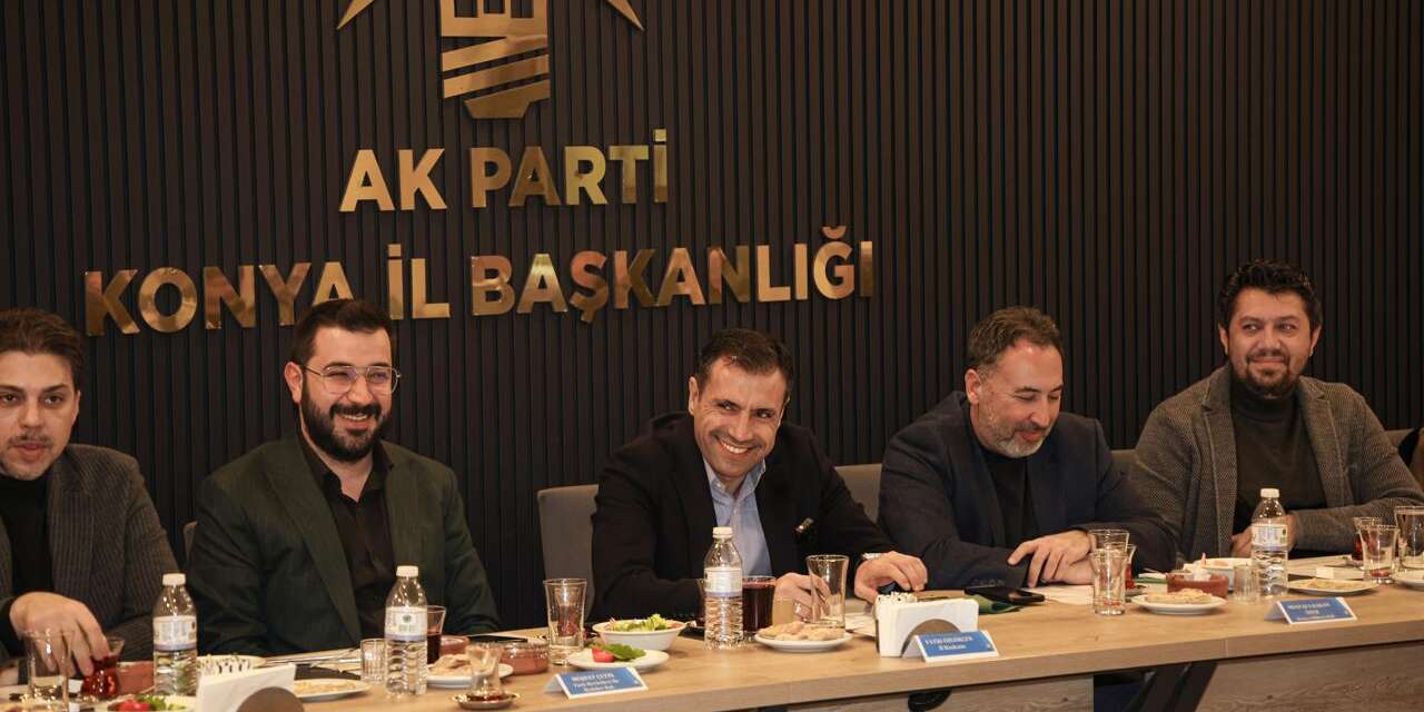 AK Parti Konya İl Başkanlığı’nda “Gönül Sofrası” kuruldu
