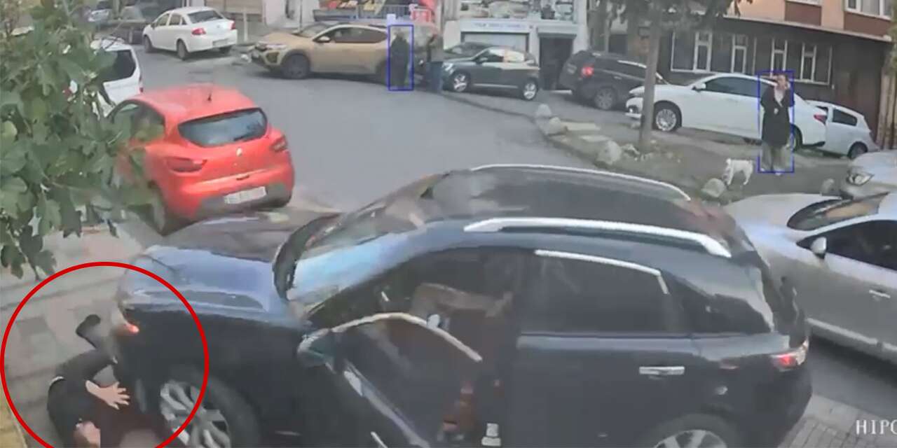Önce sürdüğü araçtan düştü, sonra duvara sıkıştı! Film gibi olay kamerada